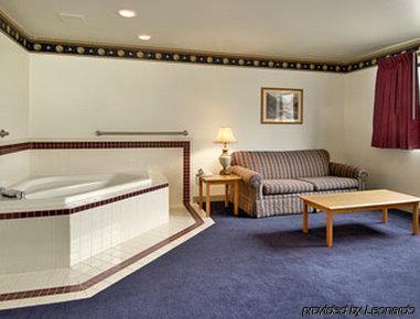 فندق مورغانتاون، فيرجينيا الغربيةفي  سوبر 8 باي ويندام مورجان تاون الغرفة الصورة